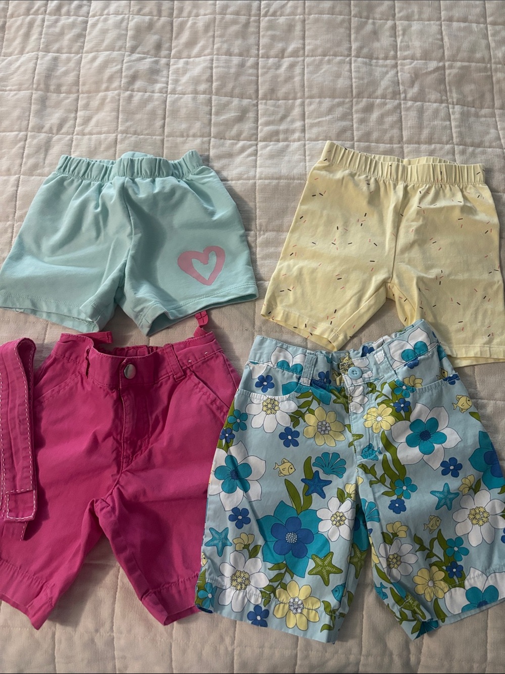 Bundle LOT of Toddler Girls Clothes Size 5T and 5/6 EUC 19 Pieces! - Picture 6 of 7